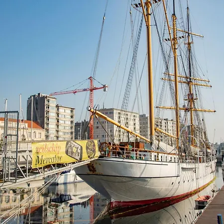 In Near The Apartamento *