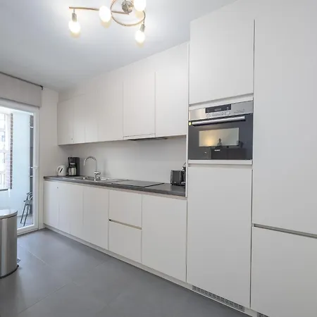 Apartment In Near The *