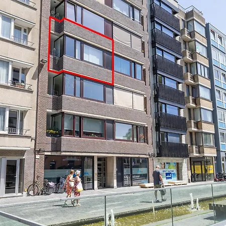 In Near The Apartment *