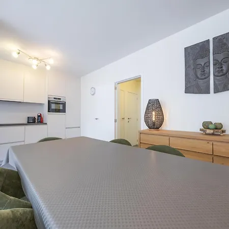 Apartment In Near The *
